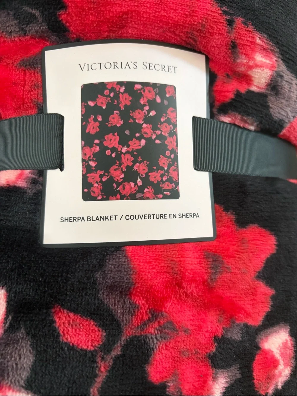 Victoria's Secret Black & Red Floral Sherpa Throw 50inX60in